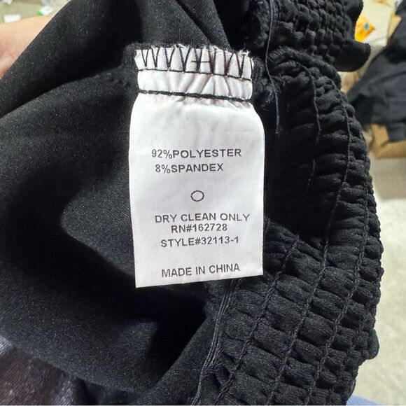 Voy Faux Suede Ruffle Short Sleeve Tie Back Shimmer Top - Picture 4 of 5